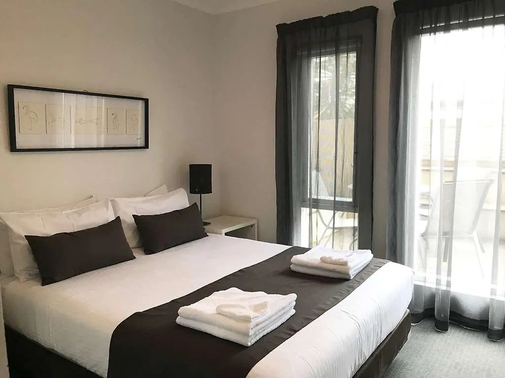 Adelaide Dress Circle Apartments - Archer Street