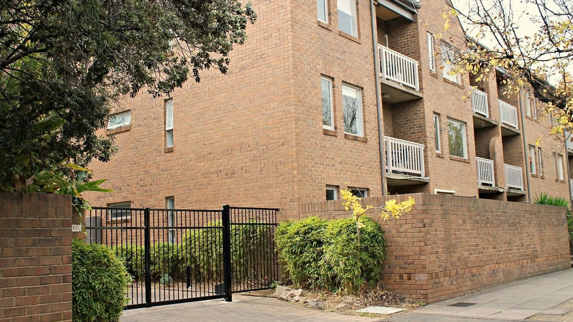 Adelaide Dress Circle Apartments - Archer Street