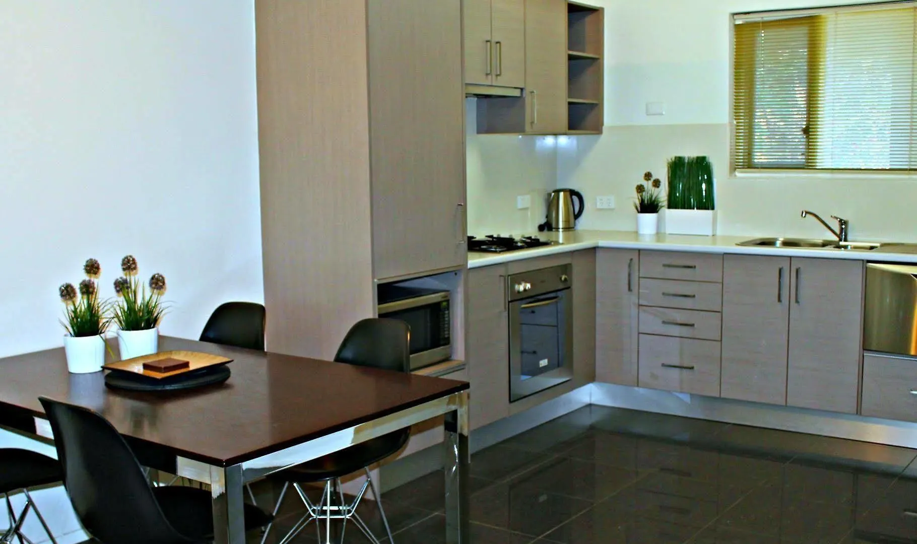Adelaide Dress Circle Apartments - Archer Street