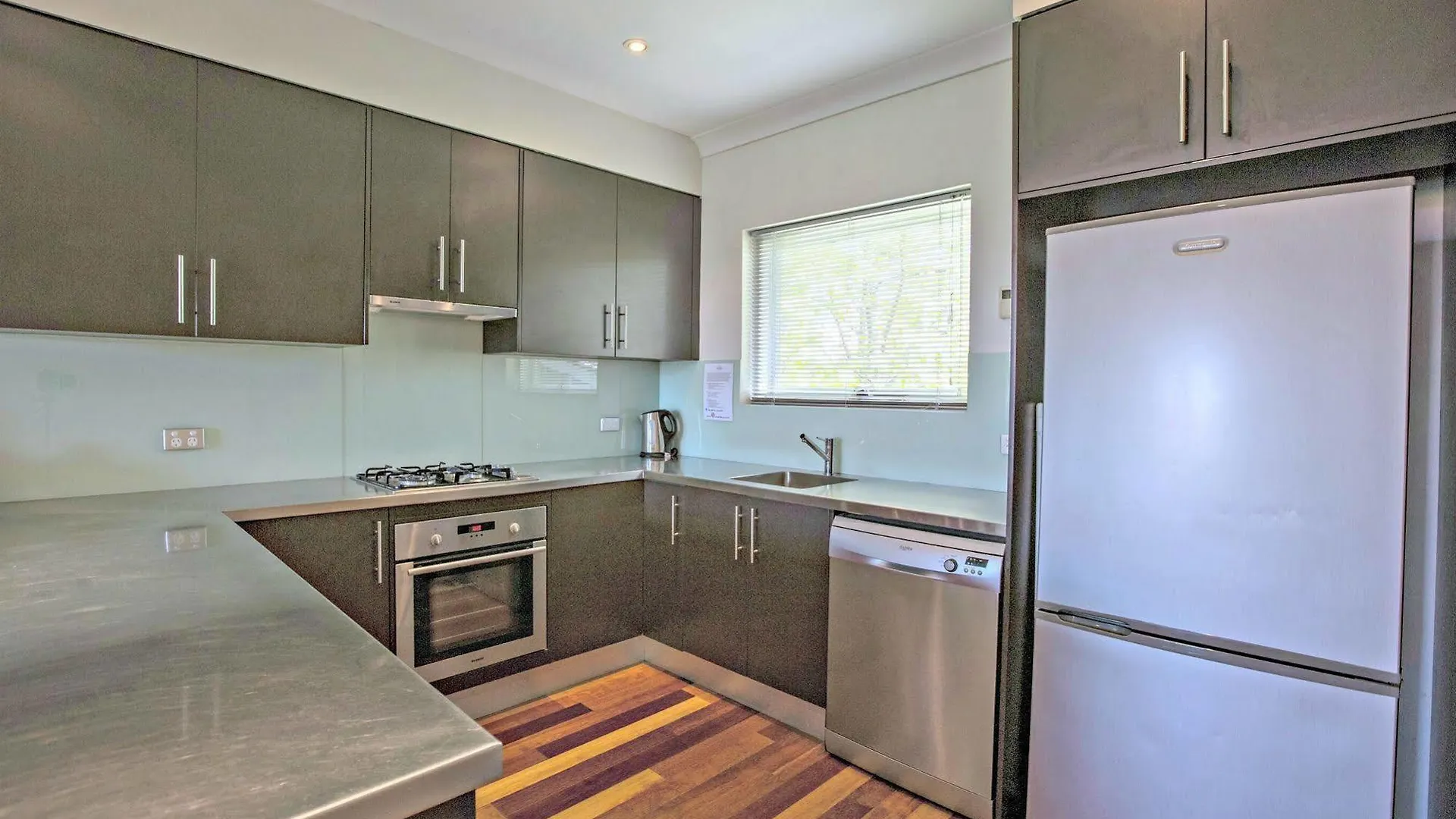Adelaide Dress Circle Apartments - Archer Street